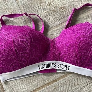 Victorias Secret lined no wire bra 36C